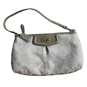 Coach Wristlet EUC Ashley Gray Logo Dotted Signature Wristlet Wallet Small Purse